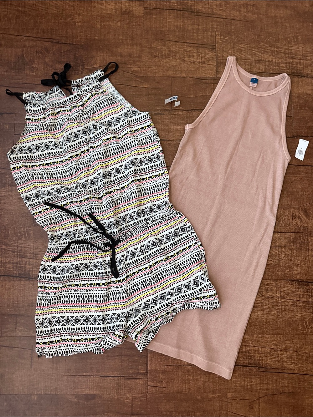 Old Navy Sz M NWT Bundle